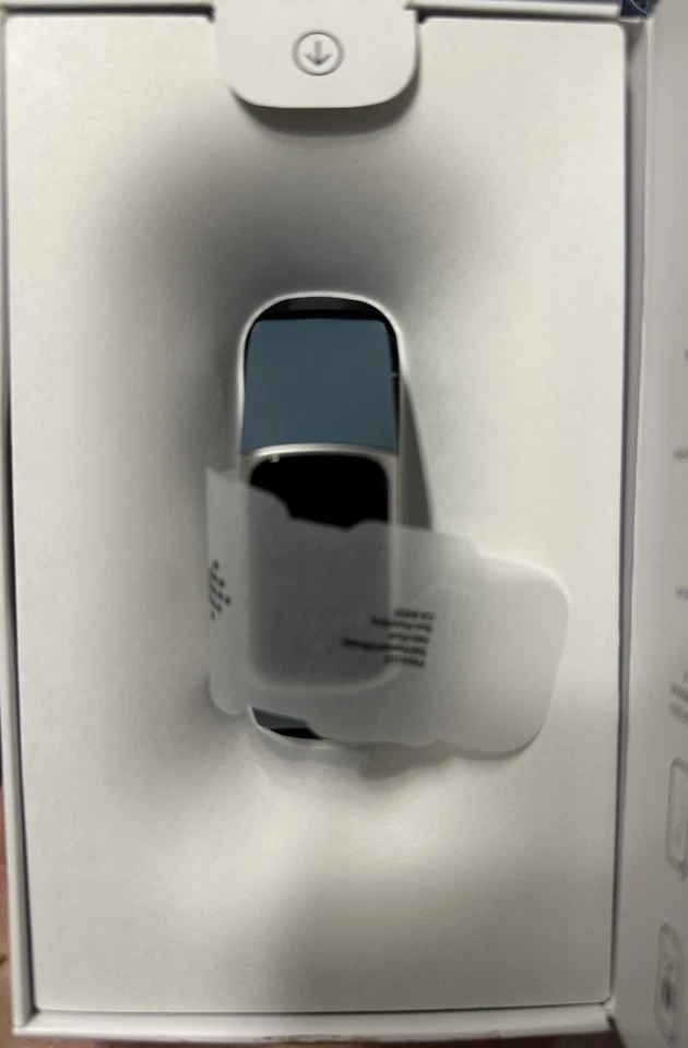 Fitbit Charge 5 Aktivitätstracker - Graublau/Edelstahl Platin - Bild 3 von 3