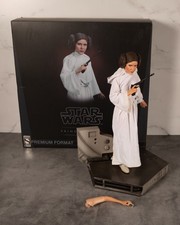 SIDESHOW PRINCESS LEIA EXCLUSIVE PREMIUM FORM...