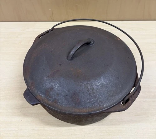 Lodge Dutch OVEN Cast Iron POT #8 DO MADE IN USA W/Self Basting Cover 6Qt