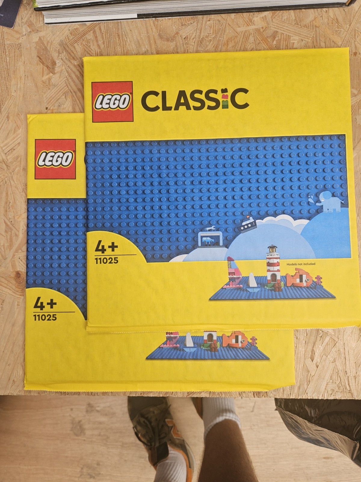 Lego Unisex Multicolor 11025 Classic Baseplate 32X32 Blue - Image 3
