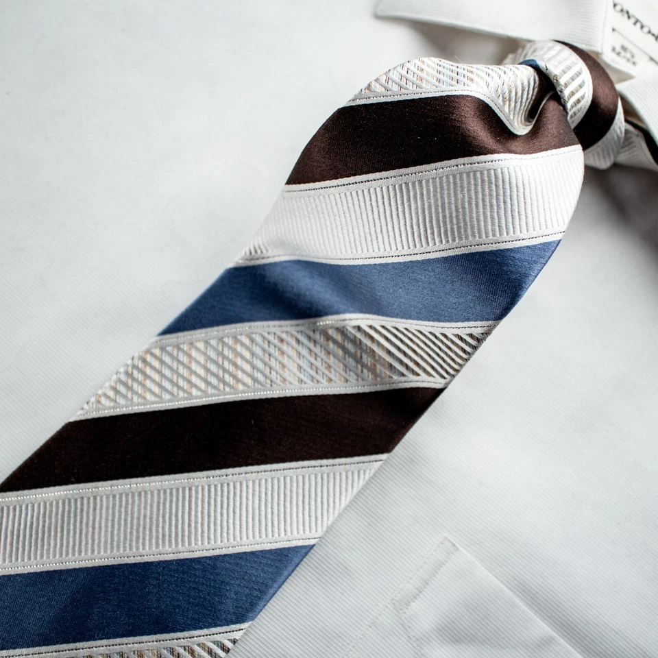 Corbata de seda tejida a rayas azul marfil marrón 58,5 L x 3,75 W NINA RICCI Foto 3 de 4