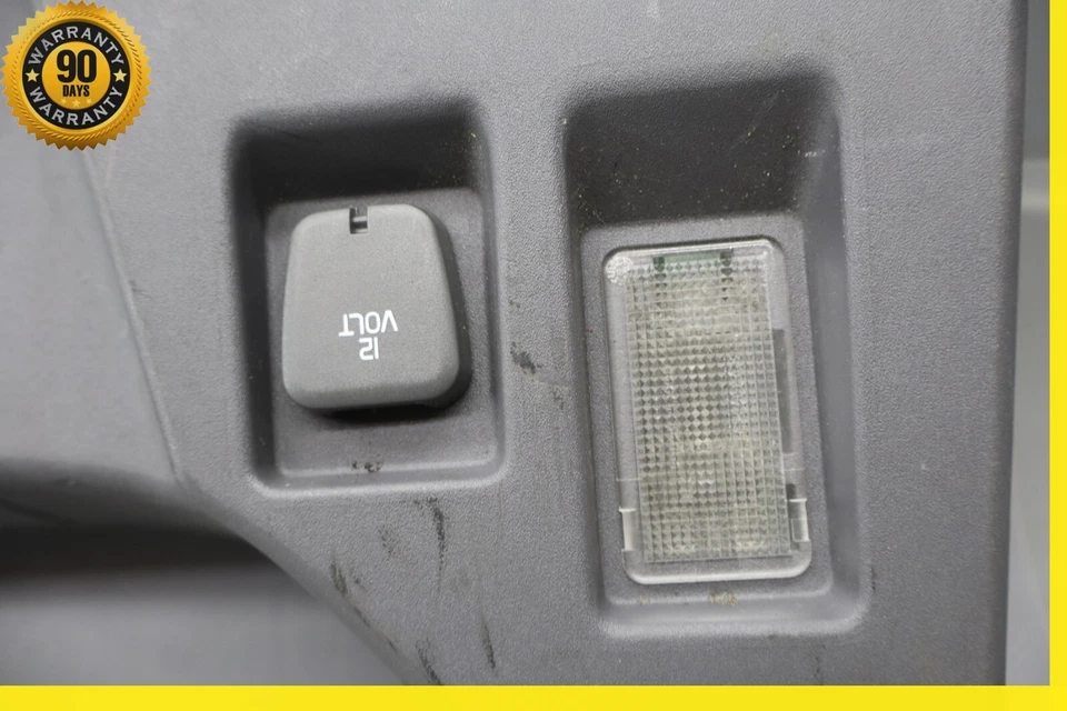 Черная отделочная панель защелки крышки задней крышки багажника 06–13 Volvo C70 30772400AB оригинальная - Изображение 4 из 4