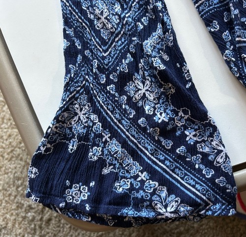Justice Girl Blue Flower Pattern Print Top Blouse Hem Tie Bell Sleeve Size 18/20 - Picture 5 of 22