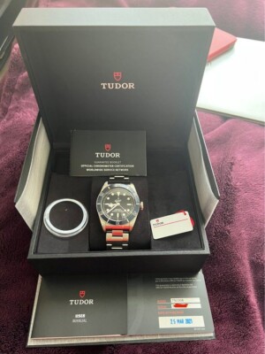 BRANDNEUE FABRIK-AUFKLEBER INTAKT UNGETRAGEN TUDOR BLACK BAY HERITAGE 41 mm
