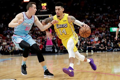 Los Angeles Lakers Danny Green Poster (24x36) inches)