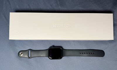 Apple Watch Series 8 45mm Midnight Case w/ Midnight Sport Band M/L- FAST SHIP  