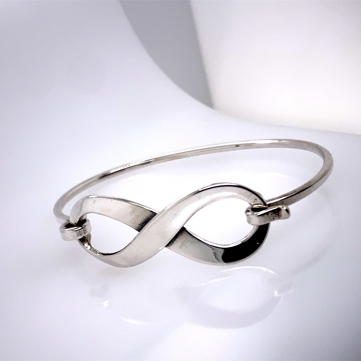 James Avery Infinity Sterling Silver Hook-On Brac… - image 1
