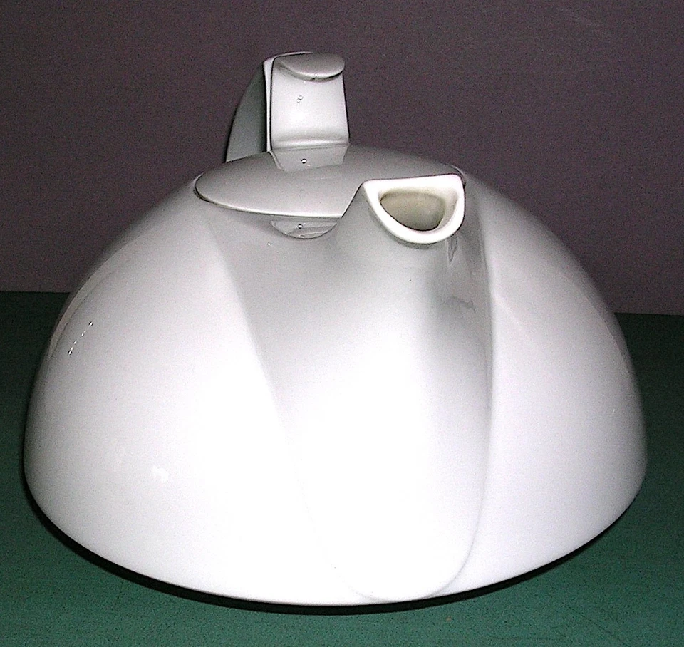 Rosenthal Germany White Studio Line Porcelain Tea Pot w/ Lid and Infuser NWB - Image 3 of 4