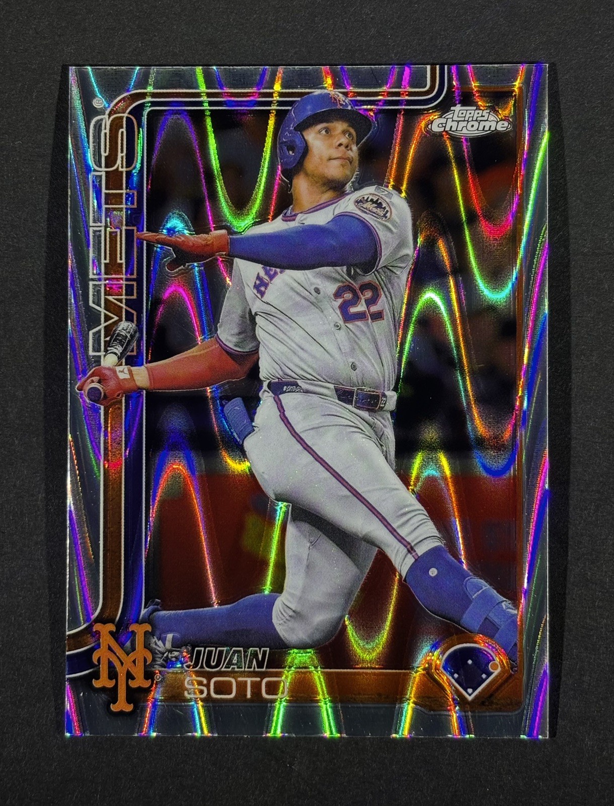 2025 Topps Chrome #200 Juan Soto Raywave Refractors