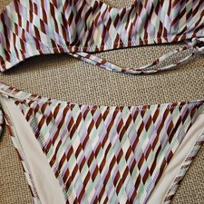 H&M Damen Bikini 2-teilig Rauten-Muster mehrf...