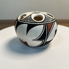 Vaso Acoma Pueblo ceramica dipinto a mano firmato Irene M Tiqua 1987