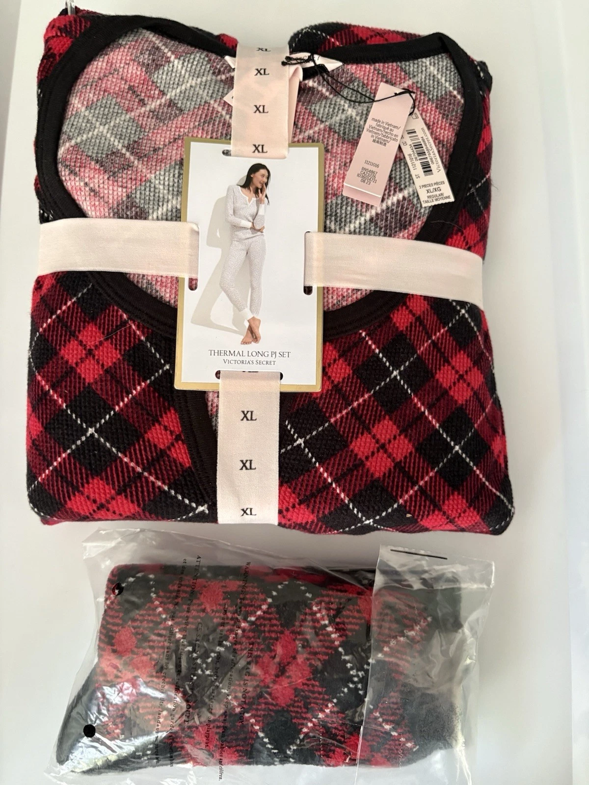 New Victorias Secret Red plaid Thermal long PJ Set With Matching Socks XL
Opens in a new window or t