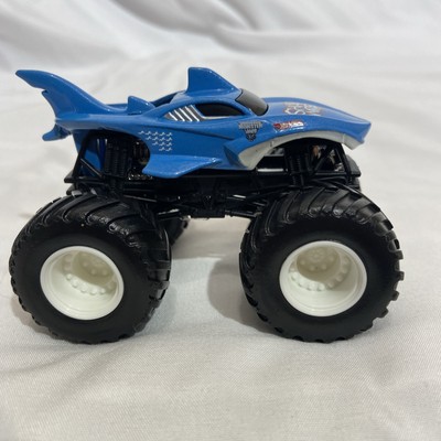 Hot Wheels Monster Jam 2002 Great Bite #9 1:64 diecast New