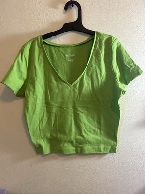 New Women's Short Sleeve V Neck Cropped T-Shirt - Wild Fable Green Size Medium