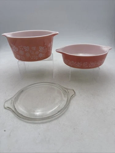 Vtg Pyrex Gooseberry Pink White Cinderella Nesting Bowls Set 471 + 473 Lid LOT