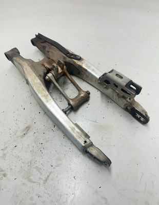 07 2007 Yamaha YZ450F Yz 450 f OEM Swing Arm Swingarm Linkage Dog Bone Guide