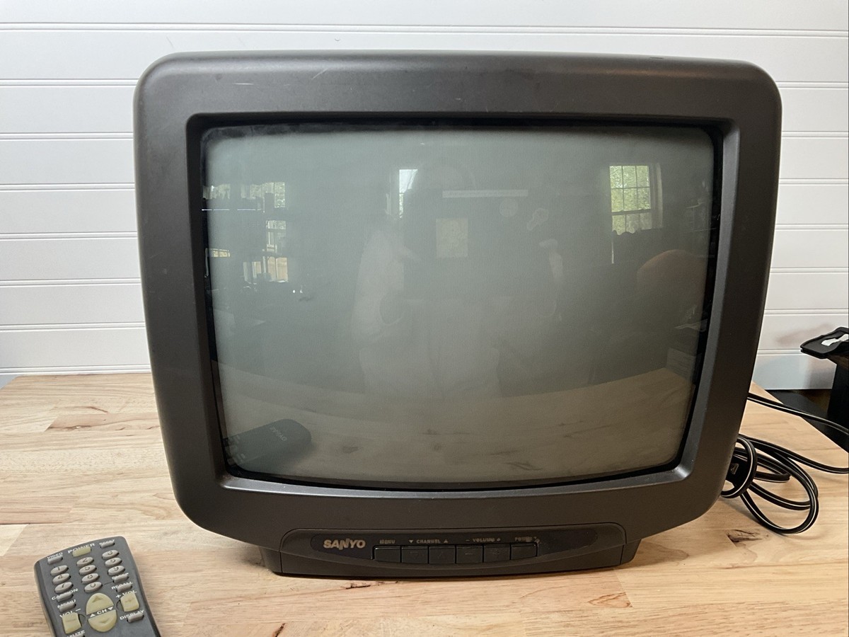 Vintage Sanyo DS13630 13” CRT TV Retro Gaming Television W/ Remote