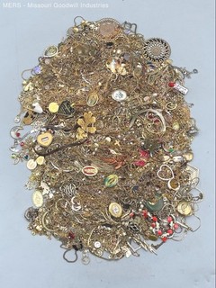 Mixed Metals/Materials Gold Tone Lot of Necklaces 7 Pounds