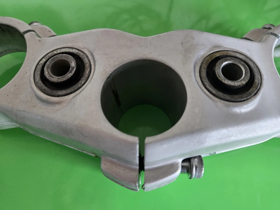 Abrazadera de yugo triple árbol superior recta Ducati Hypermotard 1100S 1100 OEM Foto 2 de 4