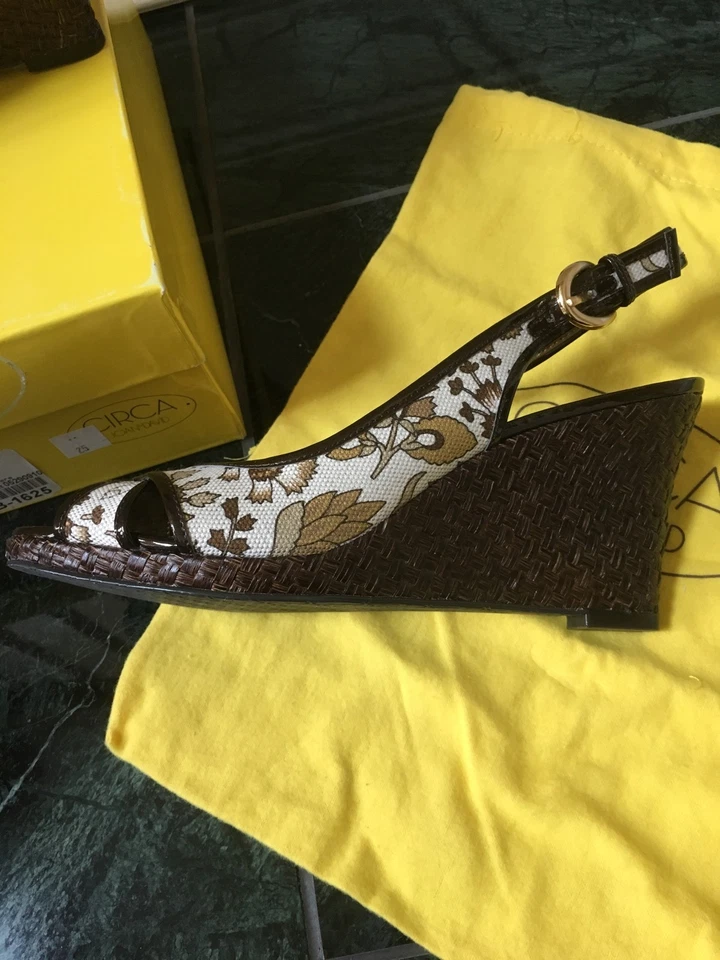 Nueva alpargata Circa Joan & David marrón blanca floral de lona punta abierta para mujer 8 Foto 3 de 4