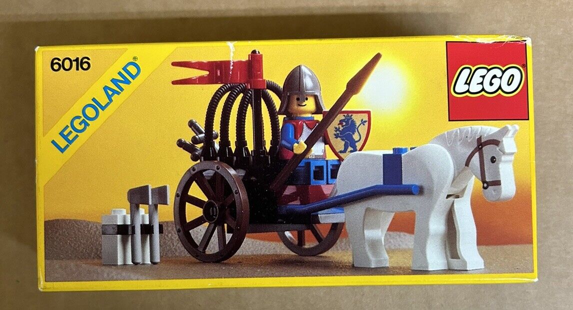 BRAND NEW IN BOX LEGO Legoland 6016 Knights' Arsenal