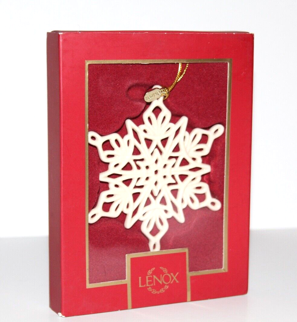 Lenox Snow Fantasies 2024 Snowflake Porcelain Hanging