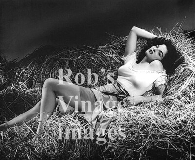 BULLET BRA MAMA  photo Retro  1940s 1950s Jane Russell Hot Movie TV Star 8 X10