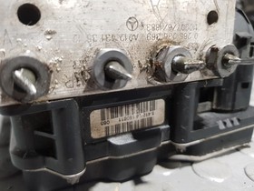 2012 Mercedes E Class Coupe C207 E250 2.1 CDI Abs Pump a2124313512