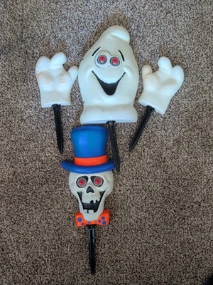 Vintage Skull And Ghost Halloween Blow Mold Set Head & Hands Yard Decor Paper 