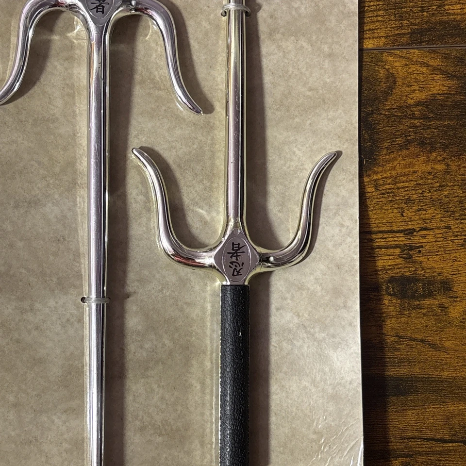 Ninja Sai Silver w/Black Handle Toy Prop Fancy Dress Halloween Costume Accessory - Image 3 of 4