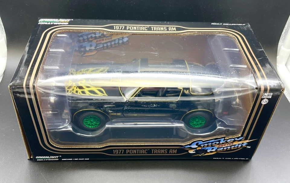 Greenlight Hollywood Smokey Bandit 1977 Pontiac Trans Am Green Machine 1/24 D4 - Image 3 of 4