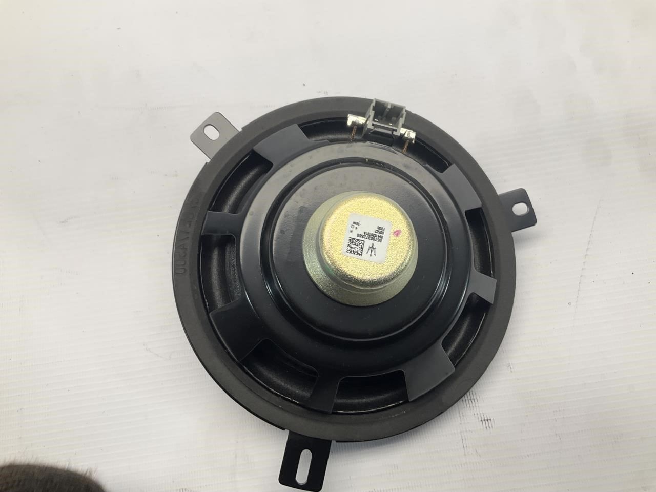 17-22 Maserati Levante Audio Sound Speaker Front  / Rear Left  / Right Door Q