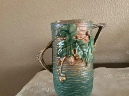 BEAUTIFUL ANTIQUE ROSEVILLE POTTERY GREEN BUSHBERRY VASE 29-6”