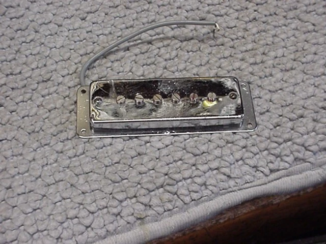 Picture 2 of 4