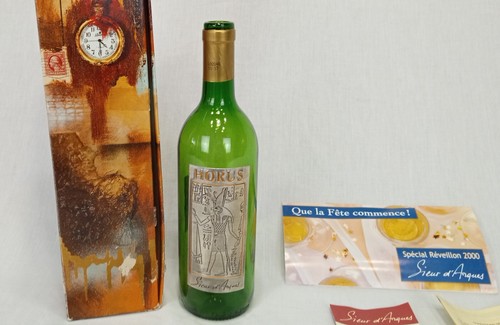 HORUS Wine  bottle Egyptian   2000 Y2K  French Les Yeux D'L receipe & box