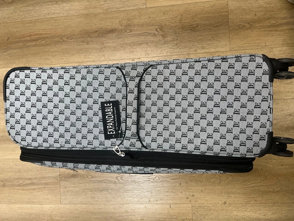 LONDON FOG SIGNATURE COLLECTION 28" EXPANDABLE BLACK AND GREY MONOGRAM LUGGAGE - Image 3 of 4