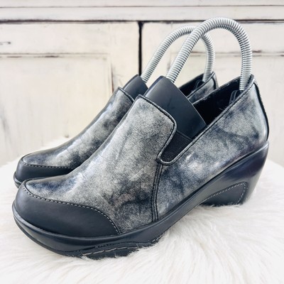 JBU by Jambu Adventure On Black & Silver Pewter Gray Vegan Leather Clogs ~ 6.5