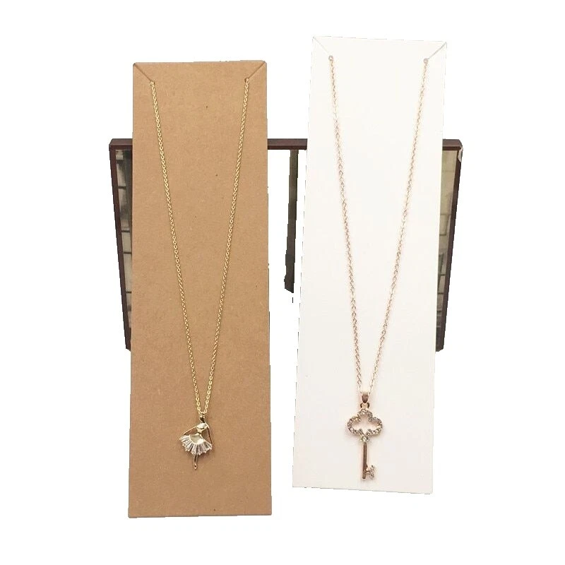 Collar con cuentas marrón Pantalla Pantalla de joyas y equipo de almacenamiento