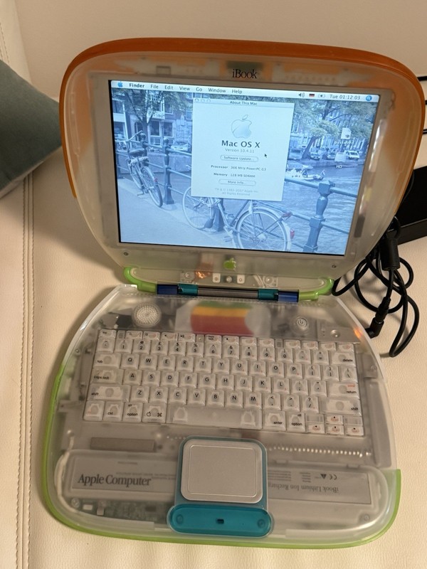 ibook g3 clamshell clear