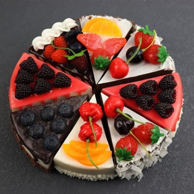Brand New Simulationskuchen Fake Cake 10*8*6cm 45 Grams Brot Requisiten