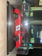 DALE EARNHARDT JR #8 BUDWEISER 2002 TEST CAR -1:24 REVELL COLLECTION MONTE CARLO