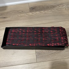 Neiman Marcus Men&rsquo;s Red And Black Cummerbund silk