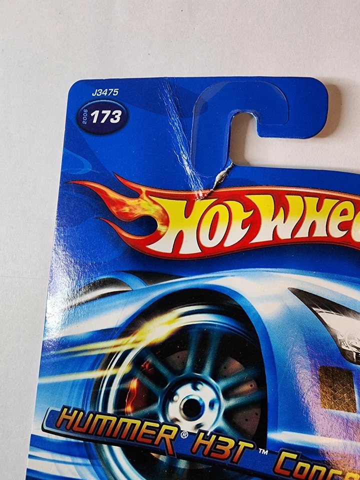 Hot Wheels Cadillac Escalade ERROR WRONG CARD Hummer H3T Concept Car - Image 2 of 4