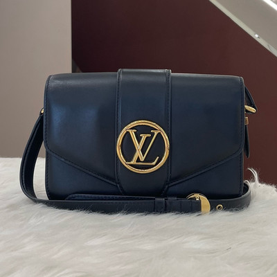 Louis Vuitton Pont 9 Messenger Shoulder Bag Black Gold Classic Women