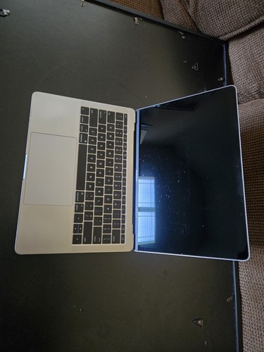 2017 Apple MacBook Pro 13 A1708 - No Touch Bar I5 8GB RAM 128GB SSD Silver