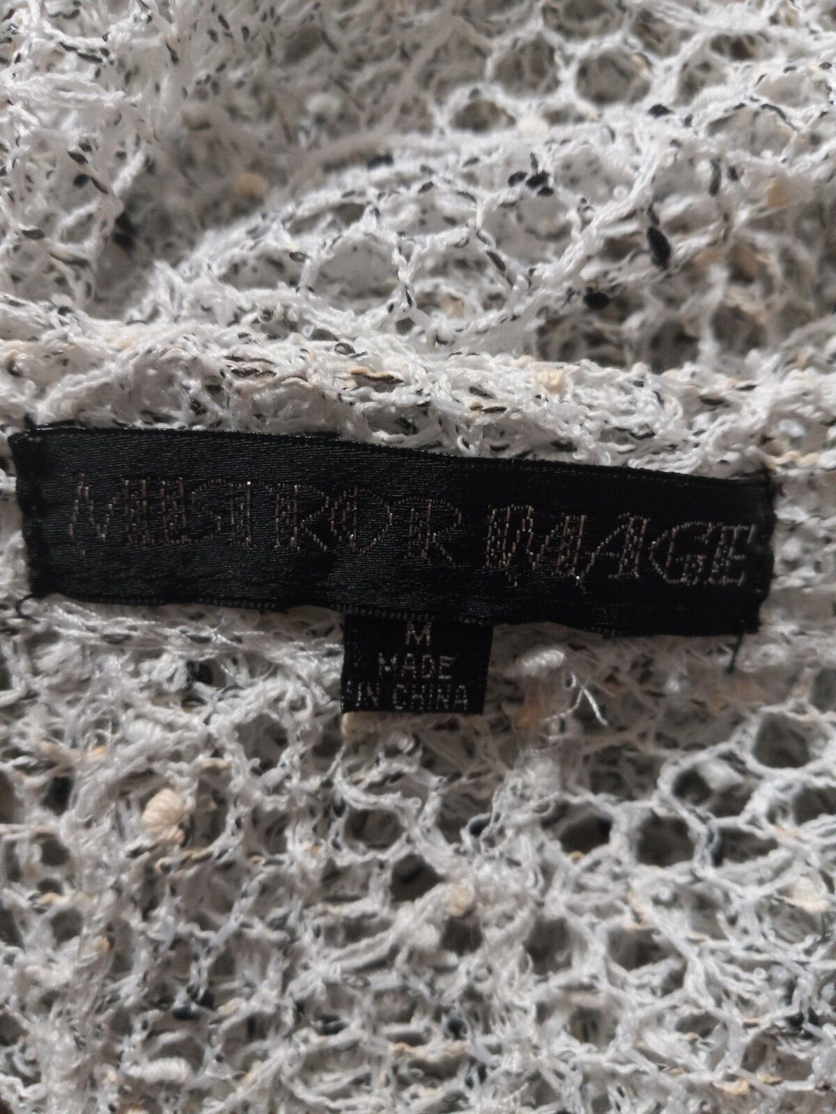 Mistror Image Medium White Netting Button Beach T… - image 2