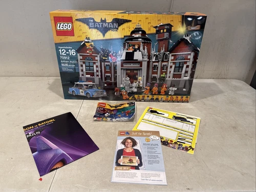LEGO The LEGO Batman Movie Arkham Asylum 70912 2017 New Retired +Promo Figs More