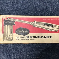 Vintage Sunbeam Deluxe Slicing Knife W/ Storage Case EK200-2 NEW