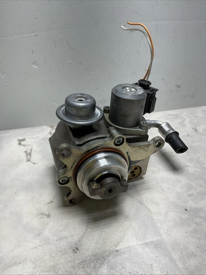 Топливный насос высокого давления 2007-2012 Mini Cooper S 1.6 Turbo N14 5888798013C - Изображение 2 из 4