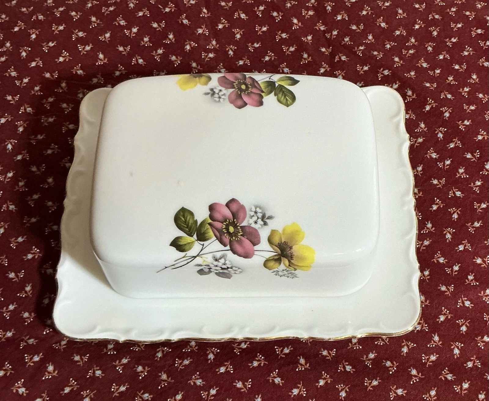 Vtg Seltmann/Weiden “Theresa” Bavaria West Germany Porcelain Covered Butter Dish